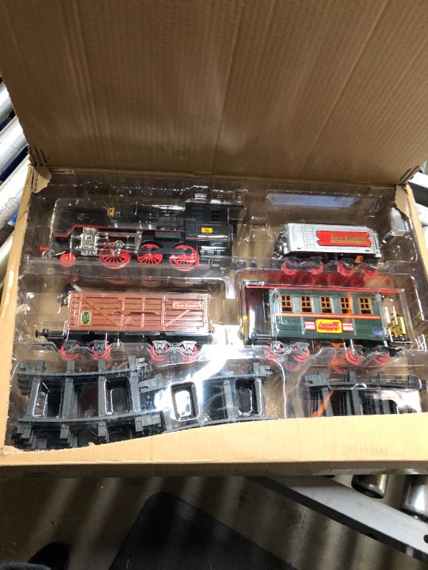 Photo 3 of Amazon Basics Remote Control Battery Operated Hobby Train 4-Car Set with Light and Sounds - 2.4GHz