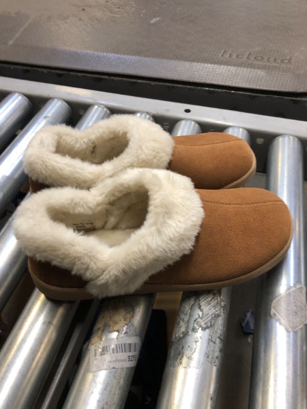 Photo 1 of Clarks Women's, Faux Fur Lined Slipper Clog SIZE 9
