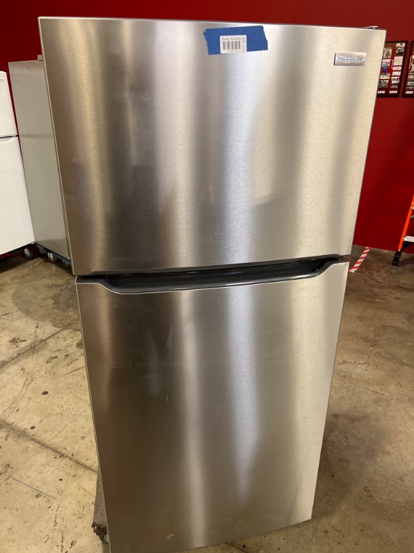 Photo 2 of Frigidaire Garage-Ready 20-cu ft Top-Freezer Refrigerator (Fingerprint Resistant Stainless Steel)
