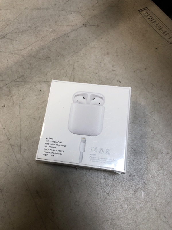 Photo 4 of AirPods with Charging Case