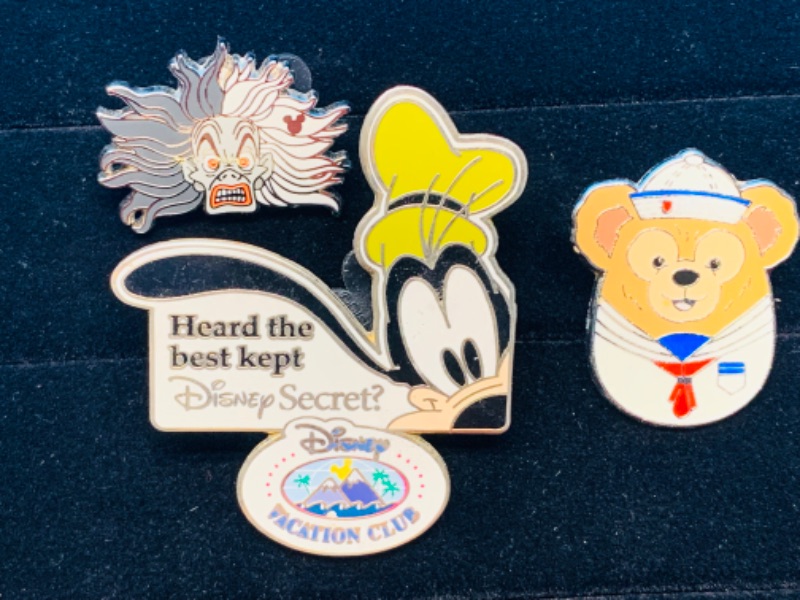 Photo 1 of 625153…3 Disney pins