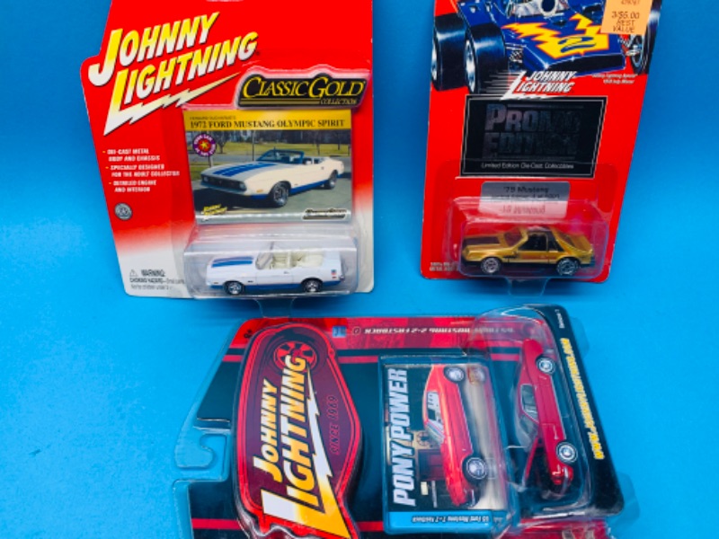 Photo 1 of 625172…3 Johnny lightning die cast mustangs 