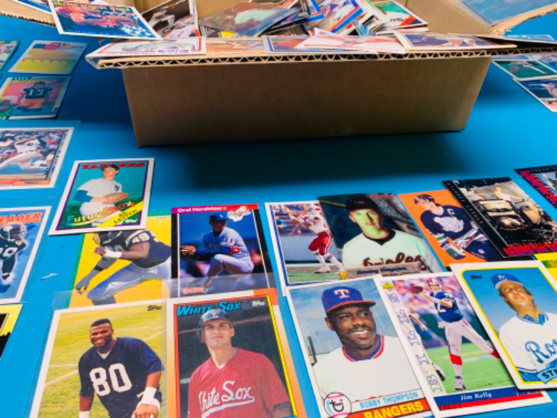 Photo 4 of 625178…approx 600 misc sports and trading cards in a box 