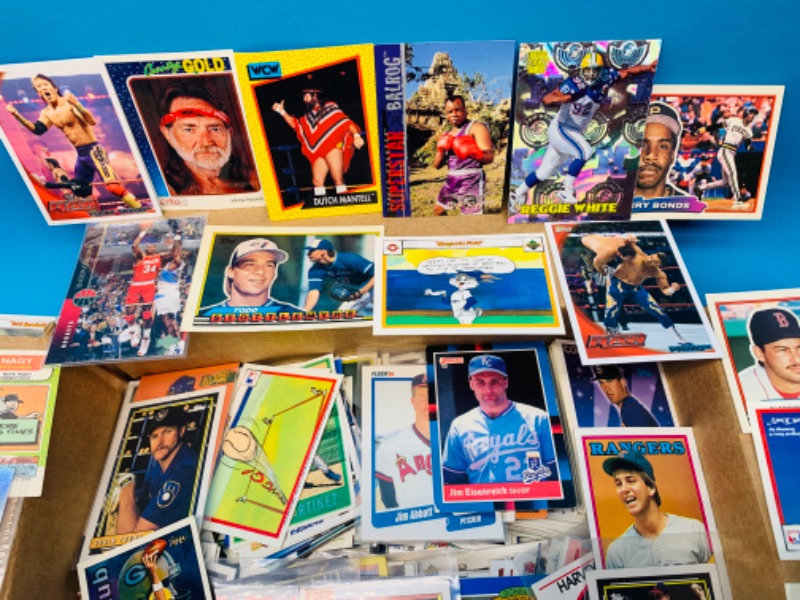 Photo 8 of 625179…600 + misc sports and trading cards in a box 