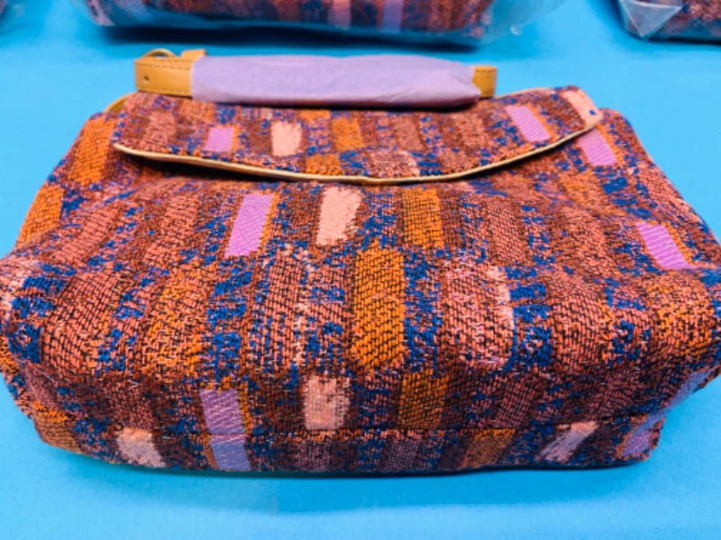 Photo 2 of 625250…6 multicolored purses 