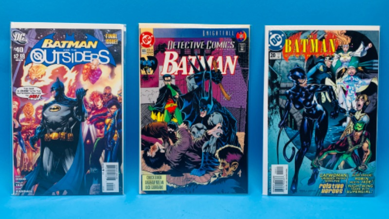 Photo 1 of 625268…3 Batman comics in plastic sleeves 