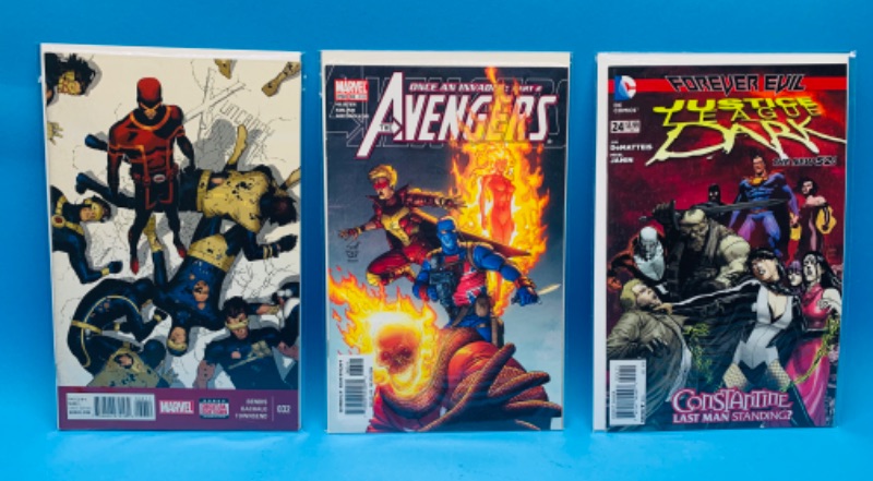 Photo 1 of 625288…3 comics in plastic sleeves 