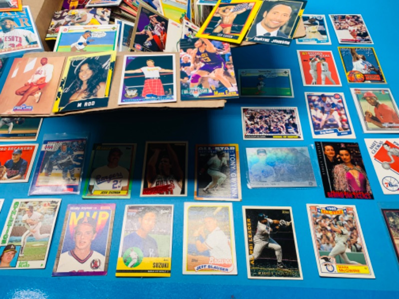 Photo 5 of 625364…approximately 800 misc sports trading cards