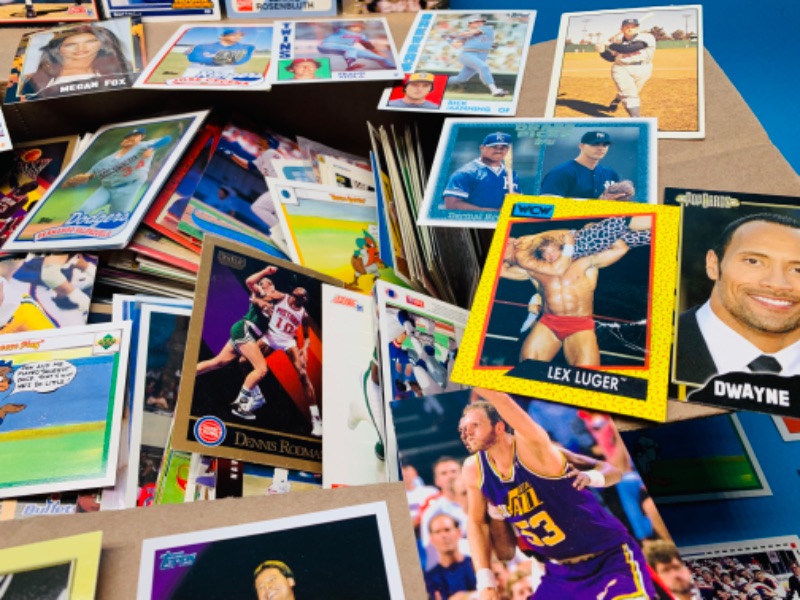 Photo 6 of 625364…approximately 800 misc sports trading cards