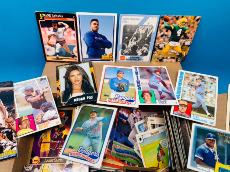 Photo 2 of 625364…approximately 800 misc sports trading cards