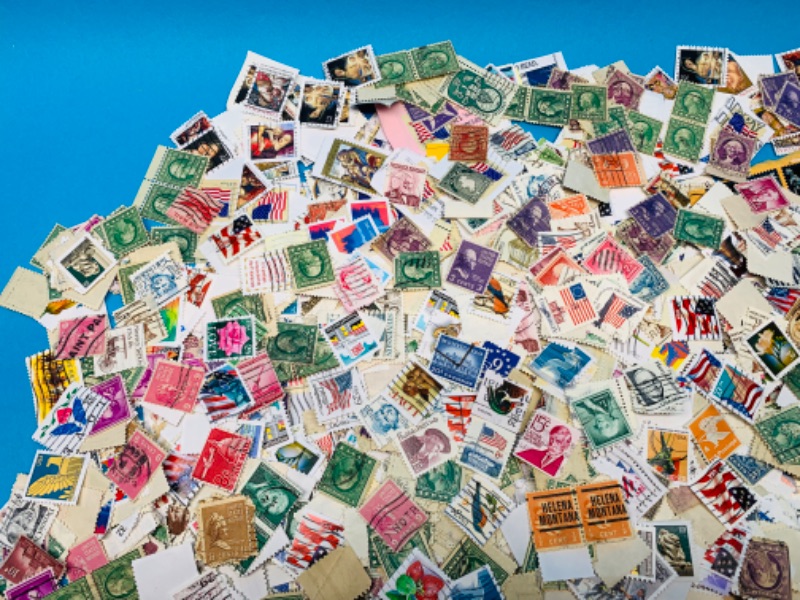 Photo 2 of 625372…1000+ misc used stamps 