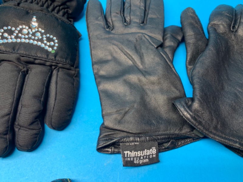 Photo 2 of 625605…used women’s gloves-leather, riding, and snow