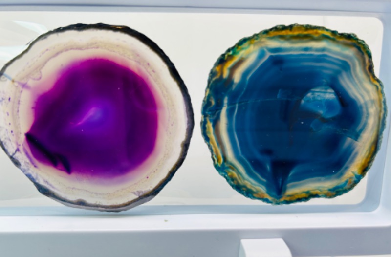 Photo 2 of 625815…3 agate slices in 9 x 4” display 