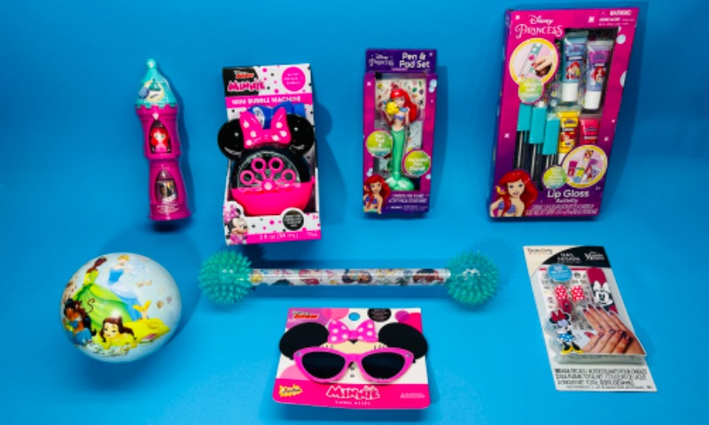 Photo 1 of 625847…Disney princess and Minnie toys