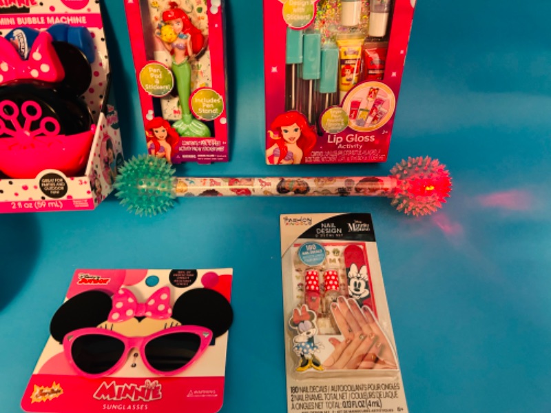 Photo 2 of 625847…Disney princess and Minnie toys