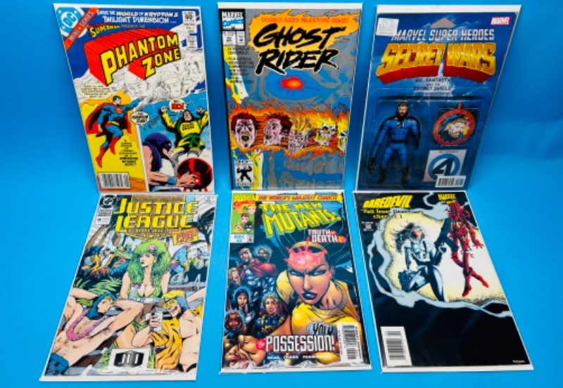 Photo 1 of 625906… 6 comics in plastic sleeves 