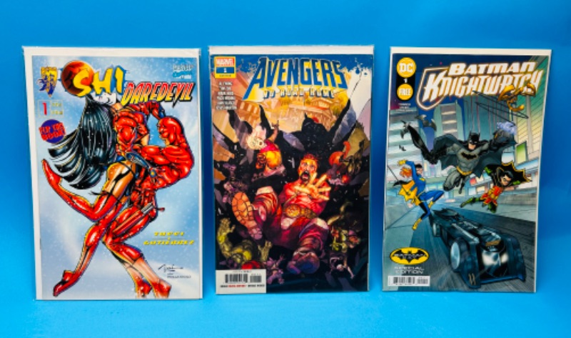 Photo 1 of 625923…3 comics all #1’s in plastic sleeves 