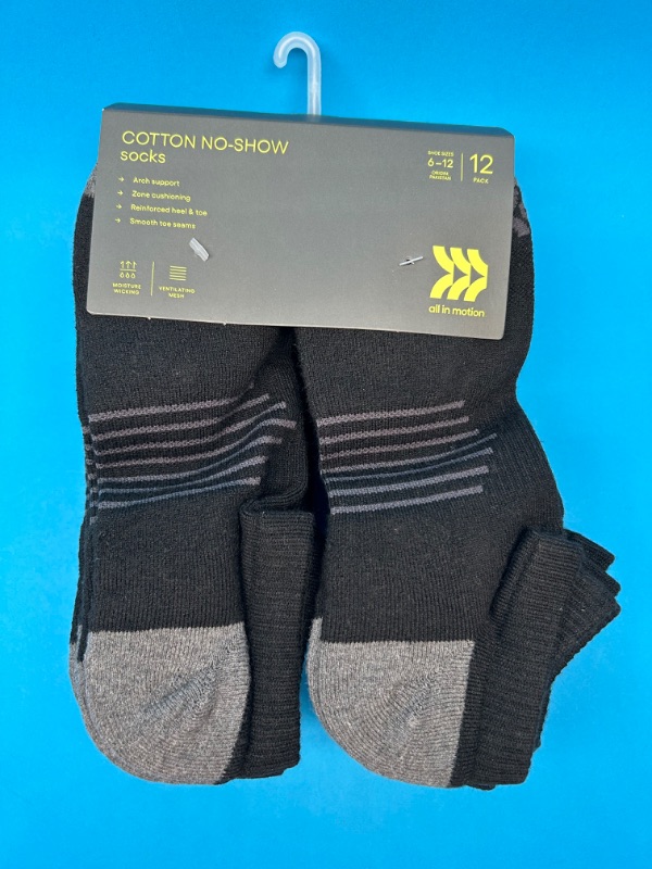 Photo 1 of 625964…12 pairs of men’s size 6-12 no show socks