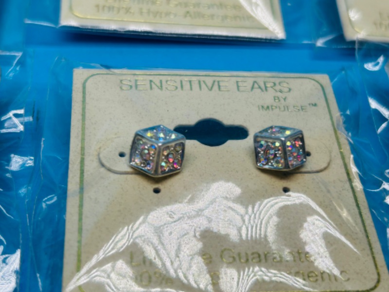 Photo 3 of 626111… 32 pairs of sensitive ears hypoallergenic pierced earrings -all the same 