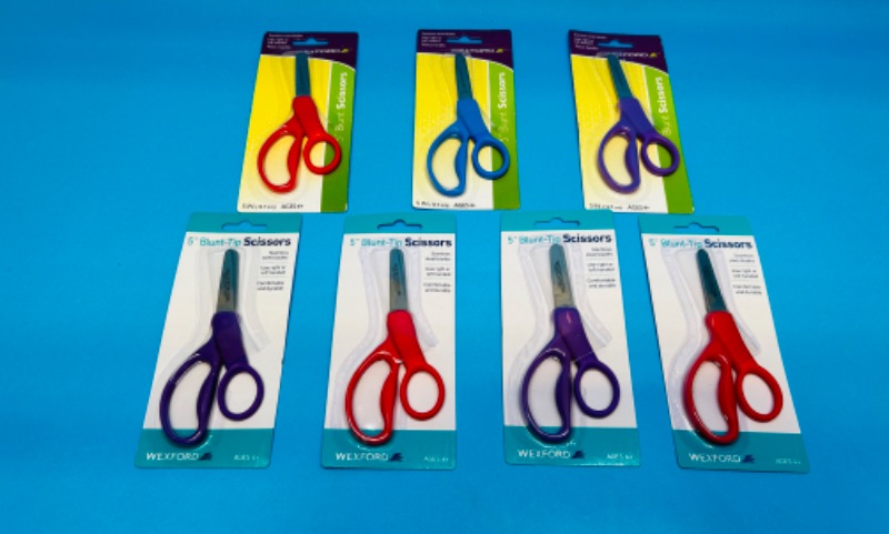 Photo 1 of 626164…7 pairs of blunt tip scissors 