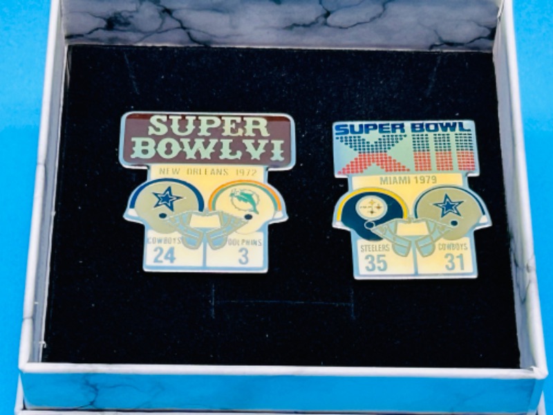 Photo 1 of 626206…2 vintage superbowl pins in gift box 