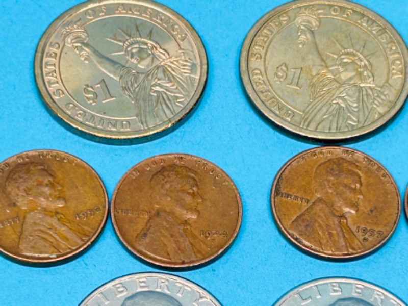 Photo 7 of 626209…circulated- 1905 Indianhead penny, 3 bicentennial quarters , 5 wheat pennies, 3 presidential dollar coins