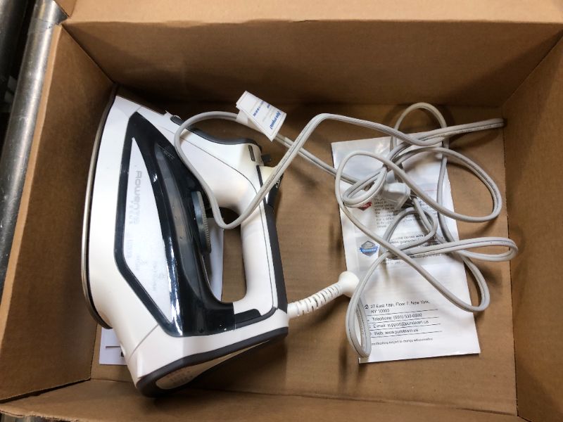 Photo 2 of Rowenta Focus Stainless Steel Soleplate Steam Iron for Clothes 400 Microsteam Holes, Cotton, Wool, Poly, Silk, Linen, Nylon 1725 Watts Portable, Ironing, Garment Steamer DW5280
