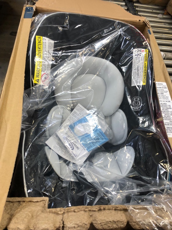 Photo 1 of Graco SnugRide 35 Lite LX Infant Car Seat (SnugRide, Studio)
