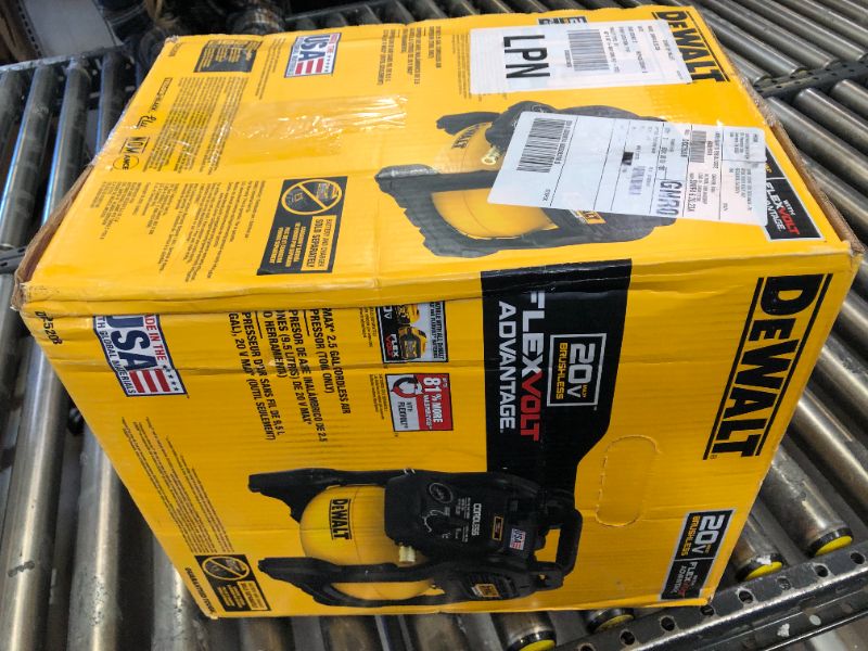 Photo 3 of DEWALT 20V MAX* 2-1/2 Gal. Brushless Cordless Air Compressor (Tool Only) (DCC2520B)
