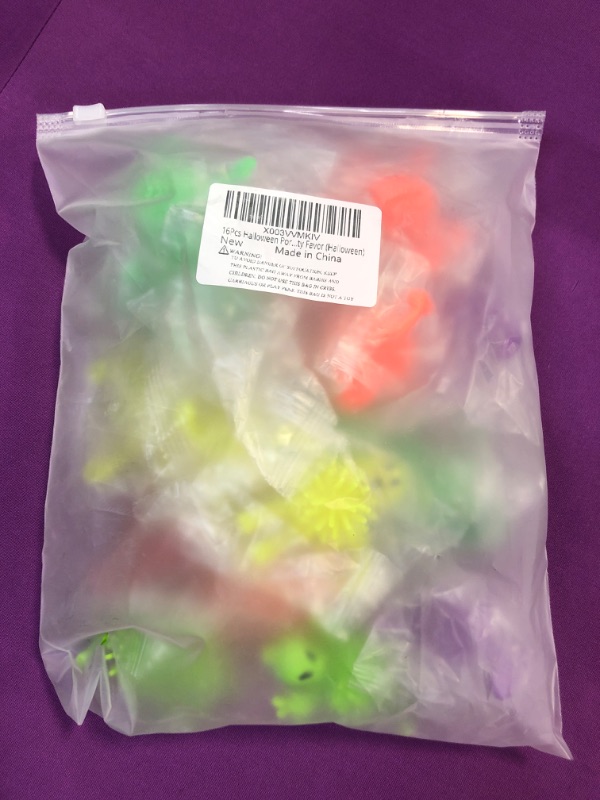 Photo 1 of 16Pcs Halloween Porcupine Toys,Squeeze Miniatures Toys Stress Relief Boys Balls Fidget Toy for Kids Party Favor