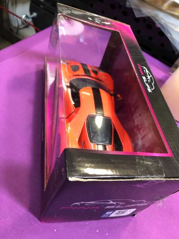 Photo 2 of 2017 Ford GT - Pink Slips 1:24 Scale Diecast Replica Model