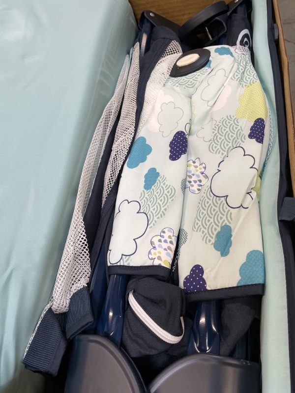 Photo 1 of Graco Pack and Play On the Go Playard   (Pack of 1)  