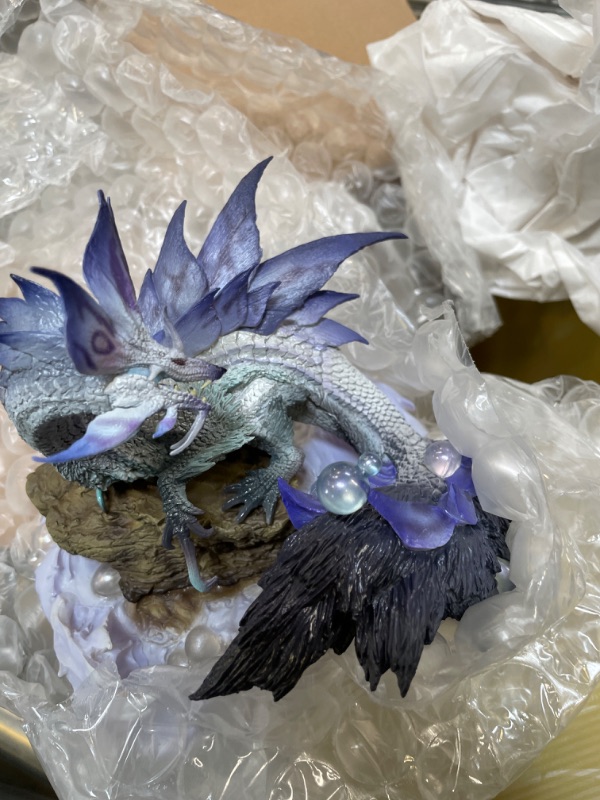 Photo 2 of Capcom Figure Builder Creators Model Violet Mizutsune Figure (Monster Hunter)
