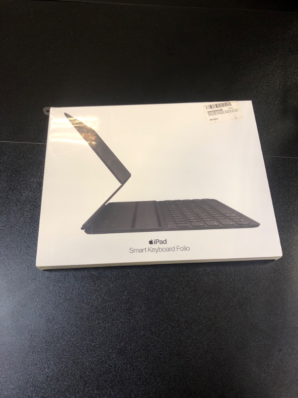 Photo 2 of Apple Smart Keyboard Folio for iPad Pro 12.9?inch (3RD , 4TH GENERATION) in Black
 (NEW (FACTORY SEALED)