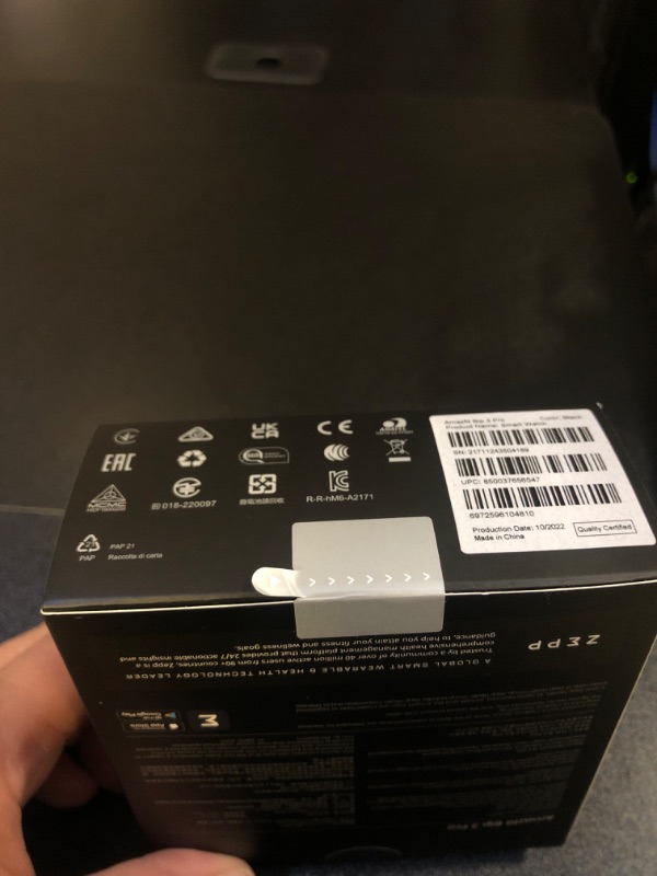 Photo 4 of Amazfit Bip 3 Pro/Black/Sport Band/Black
 (NEW, FACTORY SEALED)
