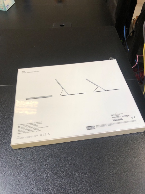 Photo 1 of Apple Smart Keyboard Folio for iPad Pro 12.9?inch (3RD 4TH Generation) in Black
 FACTORY SEALED, NEW
