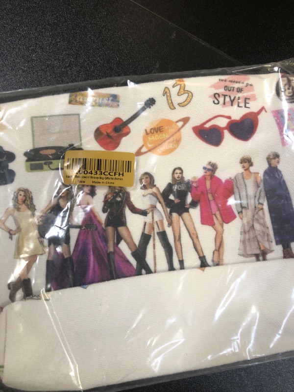 Photo 1 of taylor swift makeup bag 