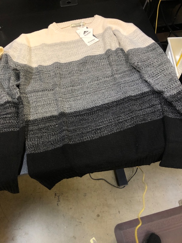 Photo 1 of MENS SWEATER
SIZE MEDIUM 