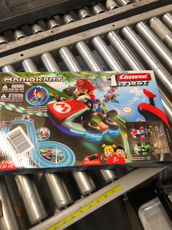 Photo 3 of Carrera First Nintendo Mario Kart Slot Car Race Track - Includes 2 Cars: Mario and Luigi and Two-Controllers - Battery-Powered Beginner Set for Kids Ages 3 Years and Up, 20063028 Mario Kart / Flippers