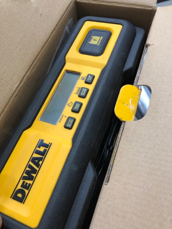 Photo 2 of DEWALT DXAEC100 DXAEC100 Professional 30-Amp Battery Charger and 3-Amp Maintainer with 100-Amp Engine Start, Yellow