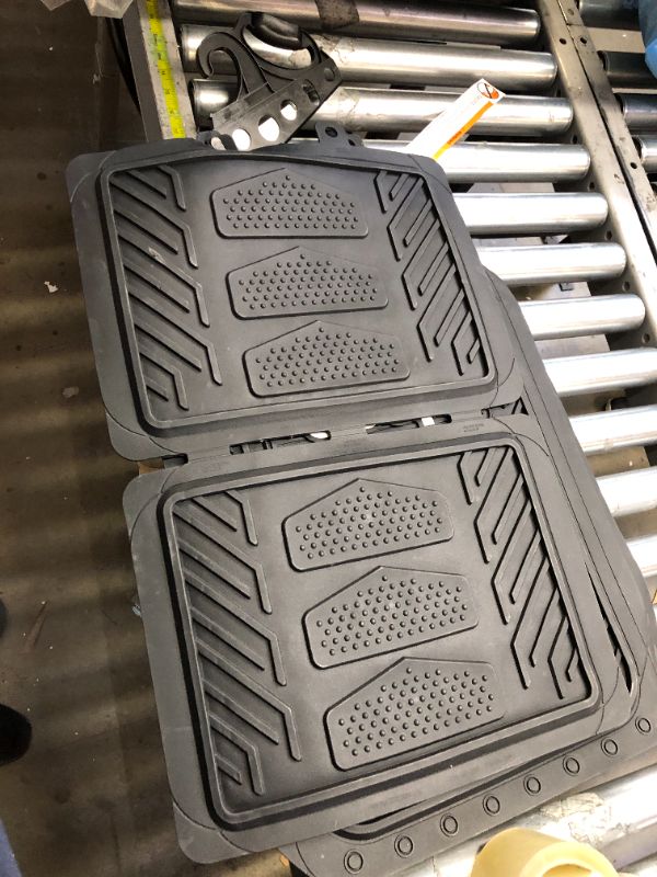 Photo 2 of 3 PCS JEEP RUBBER MAT