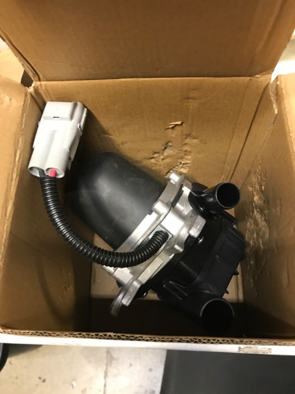 Photo 2 of FEXON Secondary Air Injection Smog Pump Compatible with 2005-2015 Toyota Tacoma 2.7L L4 Replaces 176000C020 176100C020