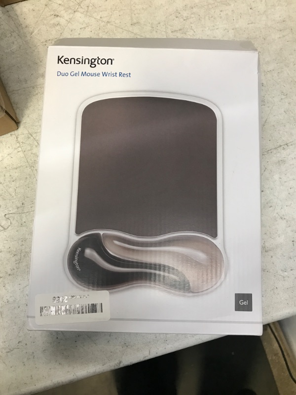 Photo 2 of Kensington Duo Gel Mouse Pad with Wrist Rest - Gray (K62399US), Grey Mouse Pad Gray