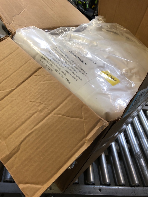 Photo 1 of Sleep Innovations Dual Layer 4 Inch Memory Foam Mattress Topper, Twin Size, Medium Support, 2 Inch Cooling Gel Memory Foam Plus 2 Inch Pillow Top Cover Enhanced Support Twin