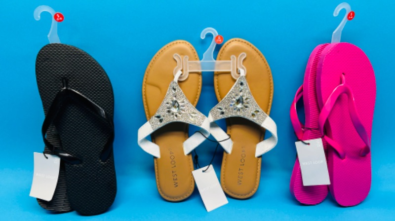 Photo 1 of 662513…3 pairs of ladies size s 5-6 flip flops