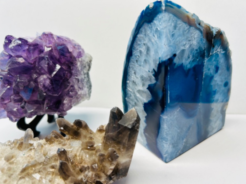Photo 4 of 662536…smoker quartz, amethyst, and agate base rocks