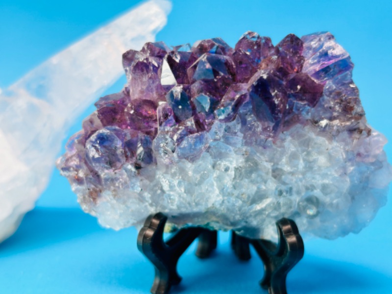 Photo 2 of 662537…amethyst and crystal rocks