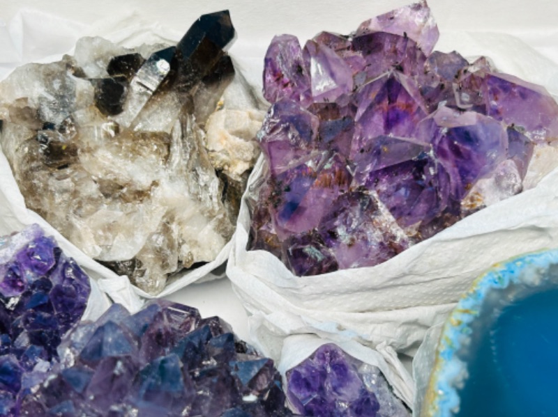 Photo 3 of 662564…collectible rocks-amethyst, smokey quartz, and agate base 