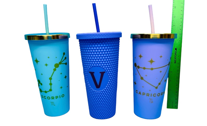 Photo 1 of 662578..:3 large tumblers with straws 