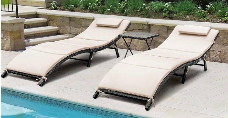 Photo 3 of 662602…2 used patio chase lounge chairs with cushions 